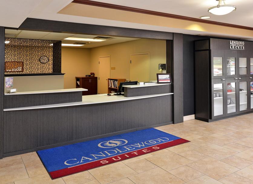 Front desk Photo