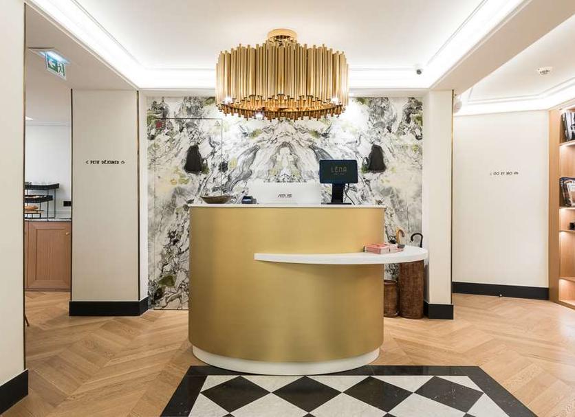 Front desk Photo
