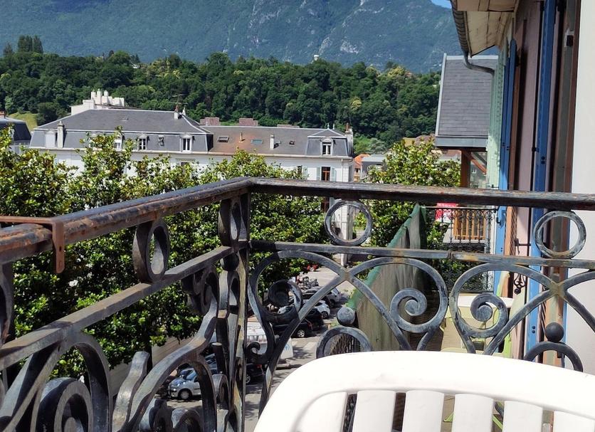 Balcony Photo