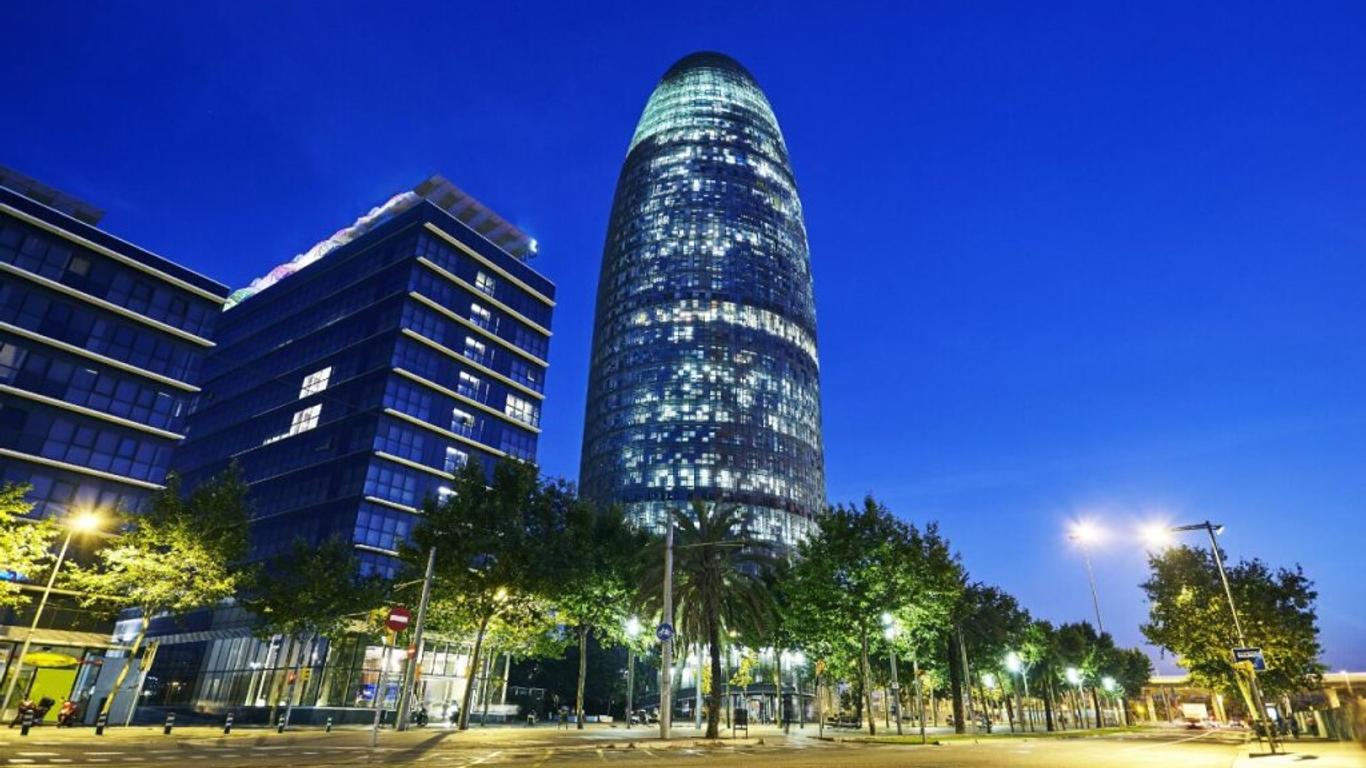 Casa Consell Gran Via, Guest House