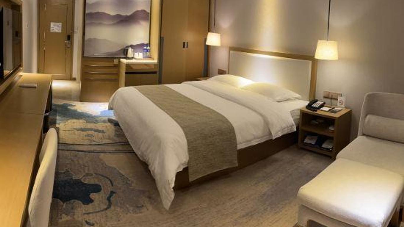 Yinhe Hotel