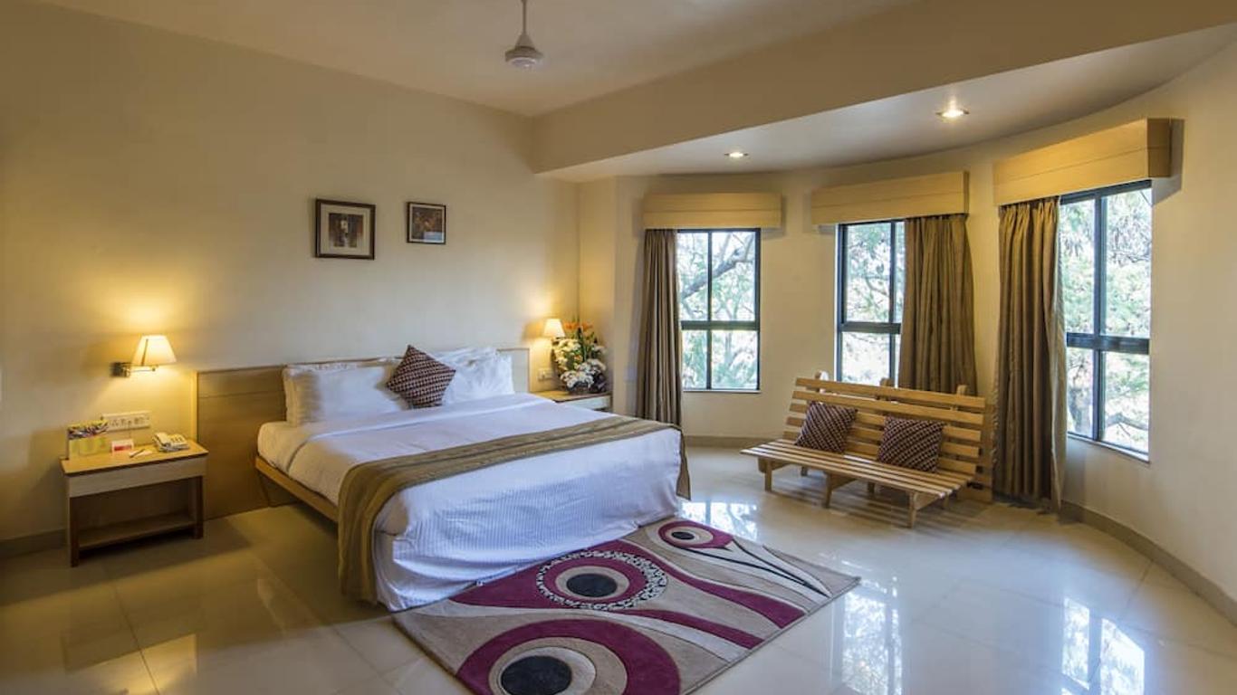 Hotel Phoenix Koregaon Park