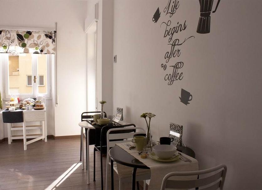 Dining room Photo