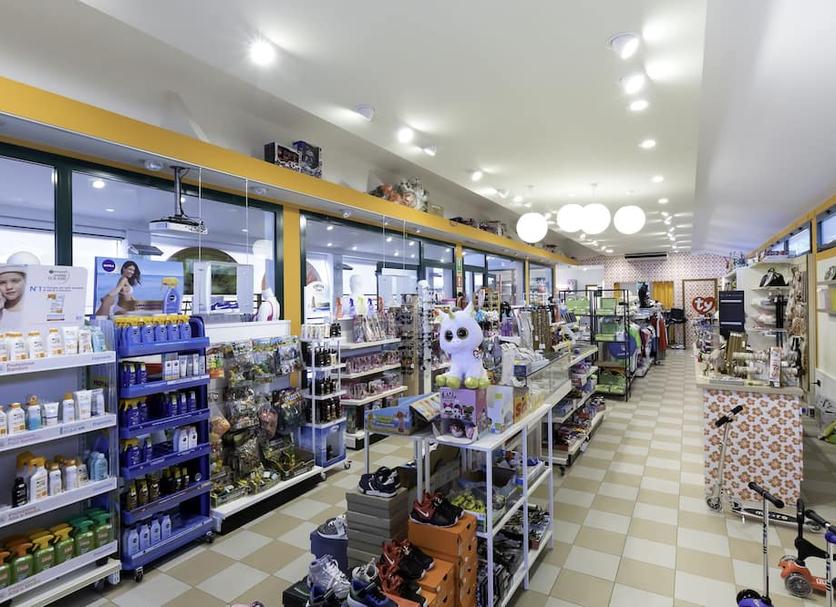 Shop Photo
