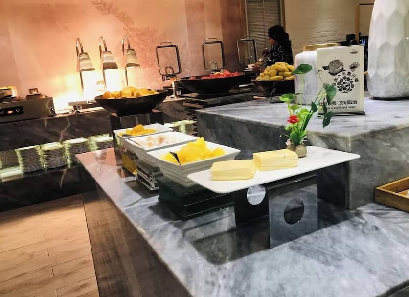 Buffet Photo