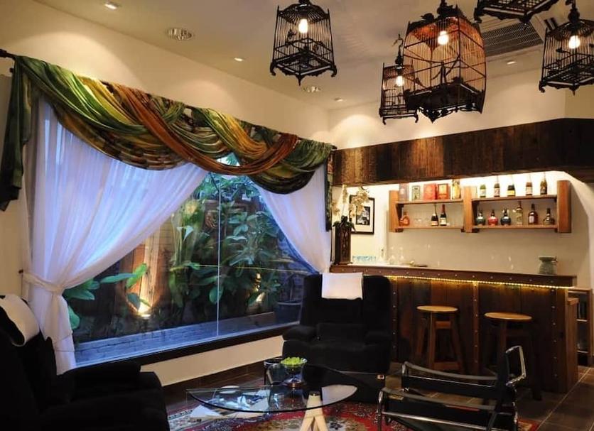 Bar Photo