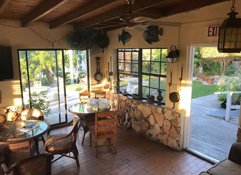 Dining room Photo