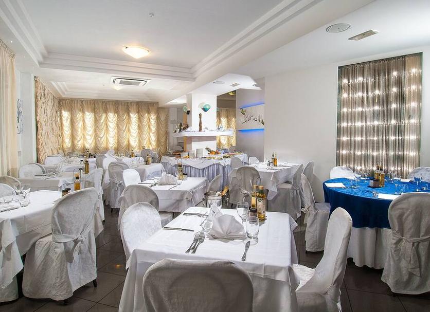 Banquet hall Photo