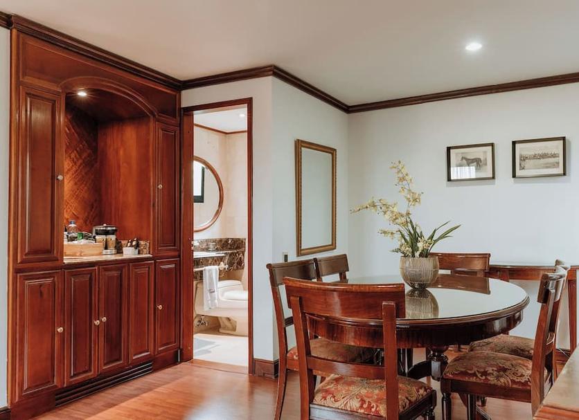 Dining room Photo