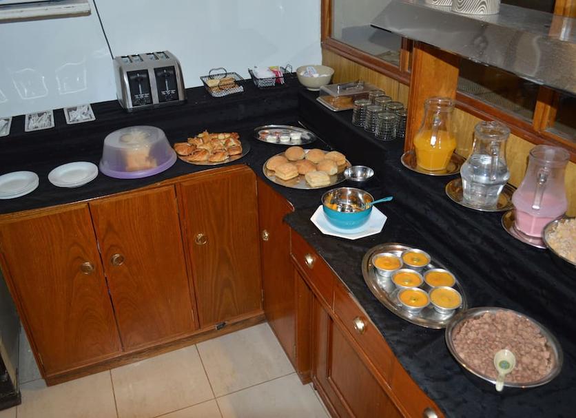 Buffet Photo