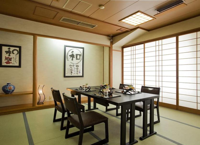 Dining room Photo