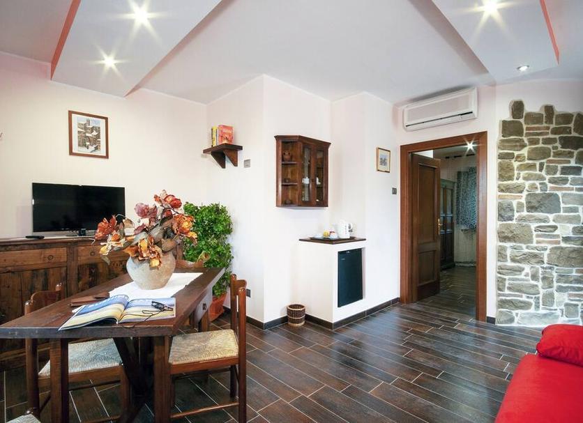 Dining room Photo
