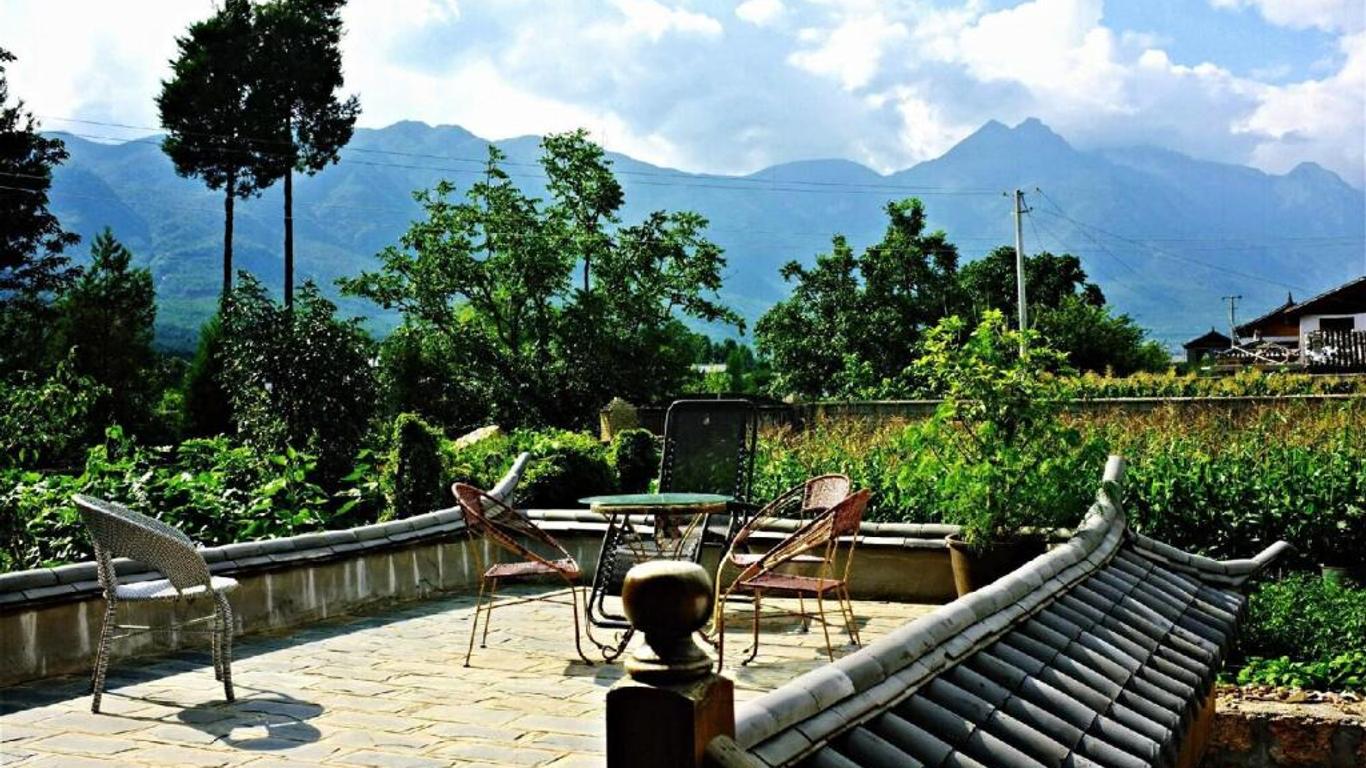 Lijiang Baisha Holiday Resort
