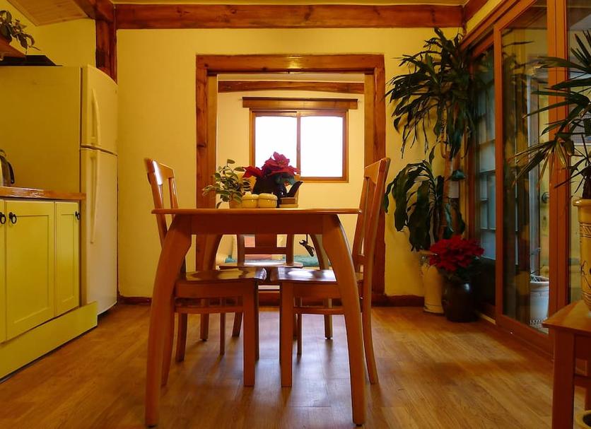 Dining room Photo