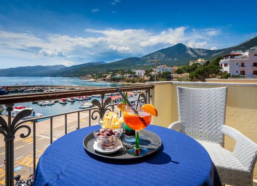 Balcony Photo