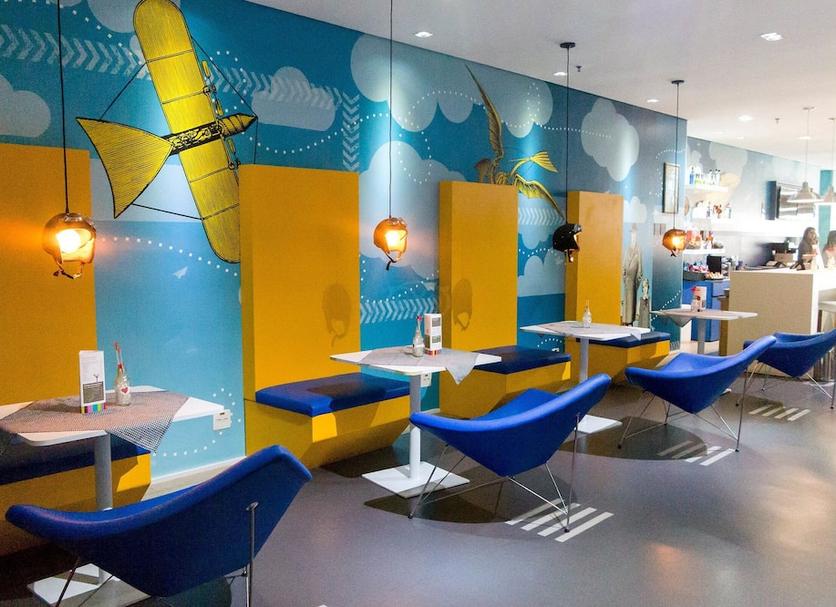 Restaurant Photo
