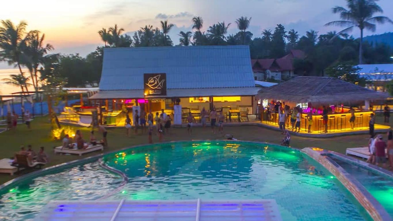 Infinity Beach Club Resort & Hostel Koh Phangan