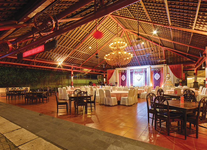 Banquet hall Photo