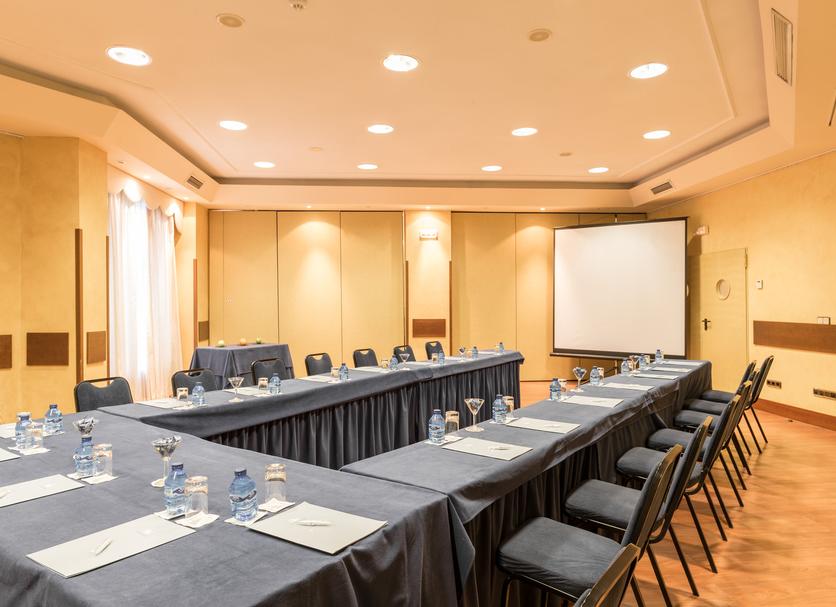 Conference room Photo