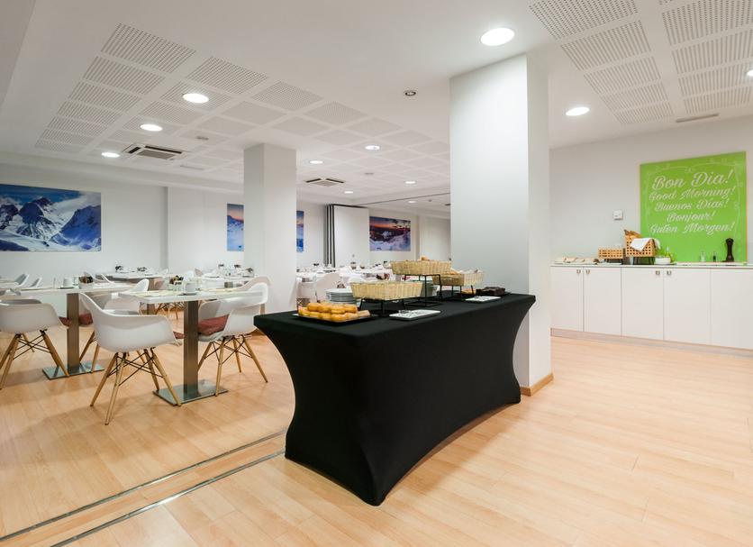 Buffet Photo