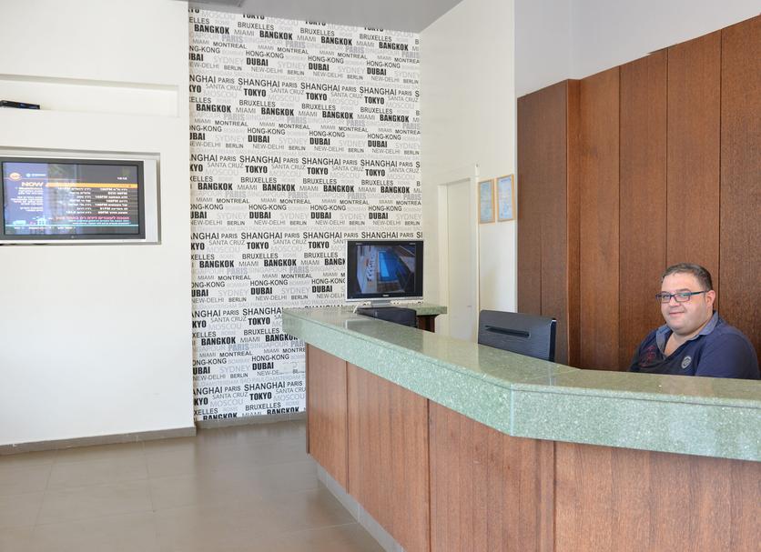 Front desk Photo