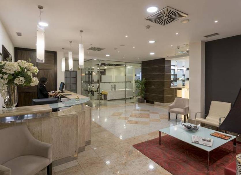 Front desk Photo