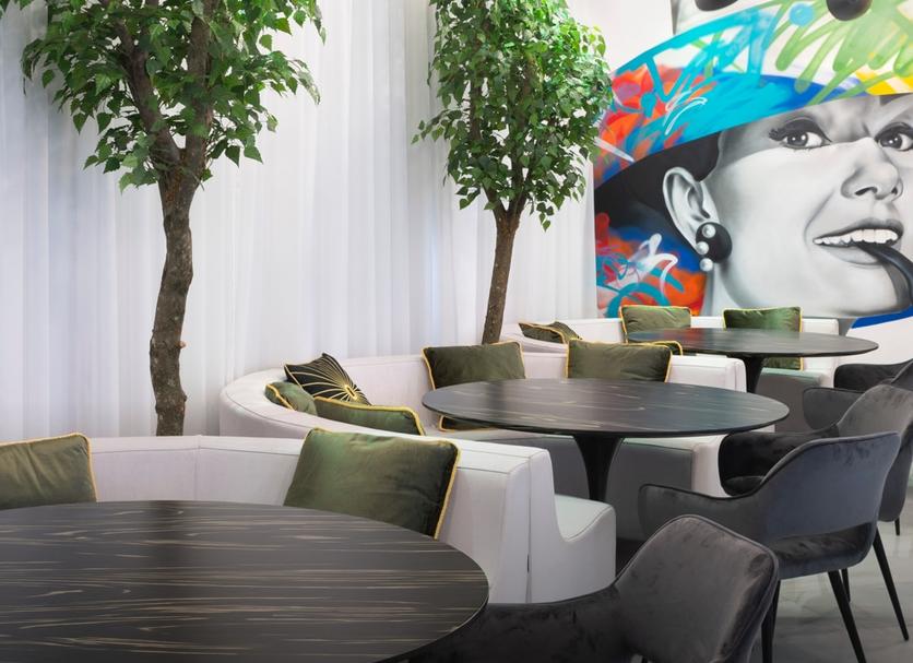 Restaurant Photo