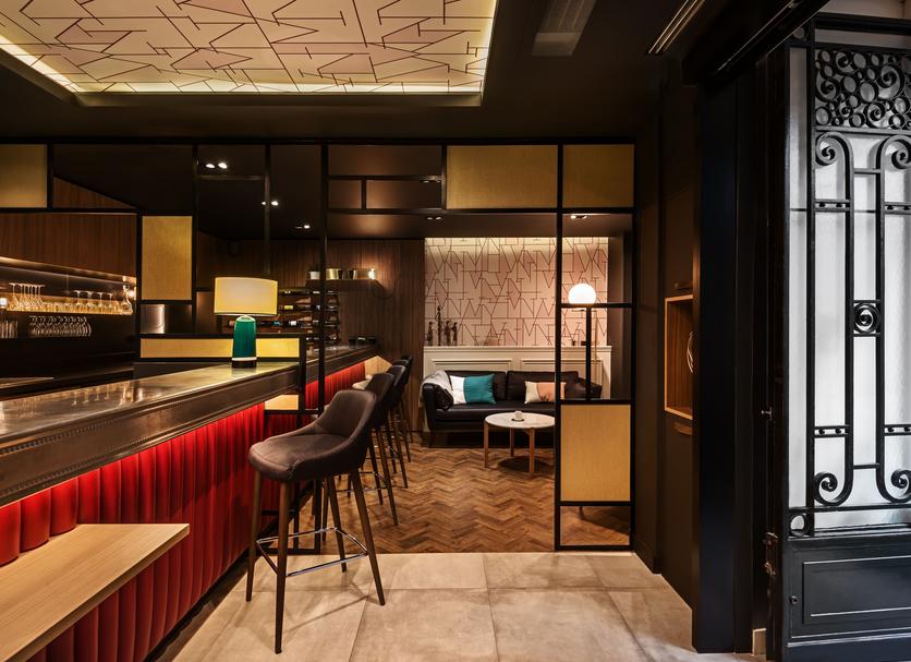 Bar Photo