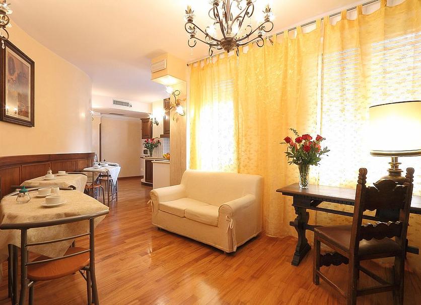 Dining room Photo