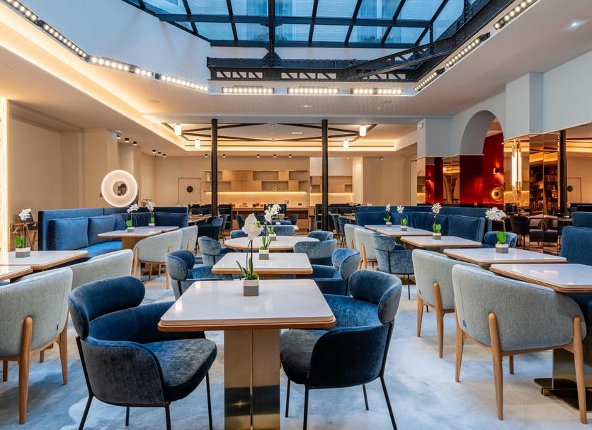 Dining room Photo