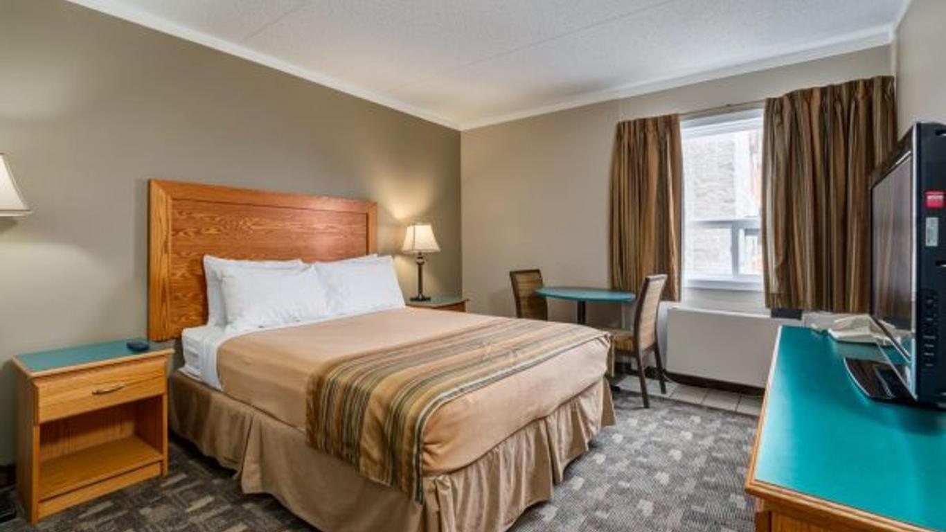 Airport Traveller's Inn