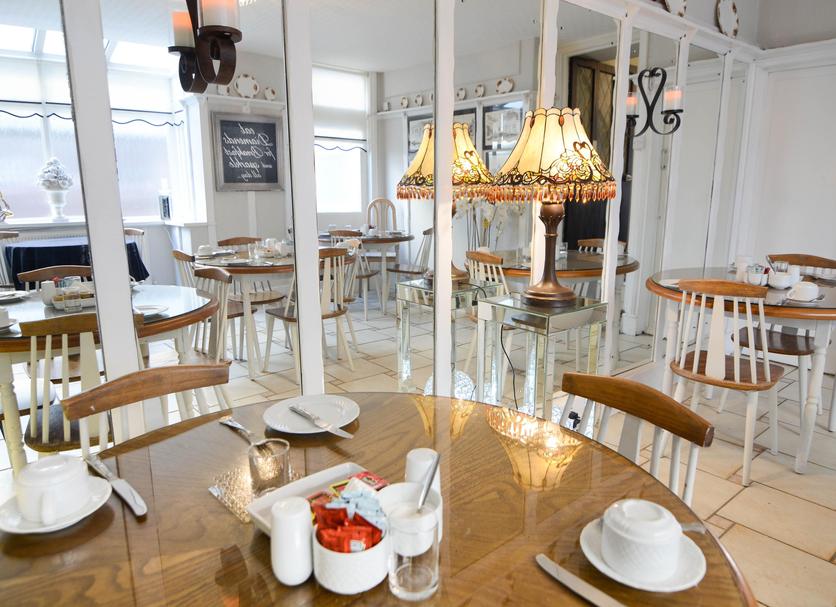 Dining room Photo