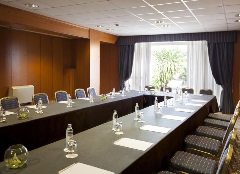 Conference room Photo