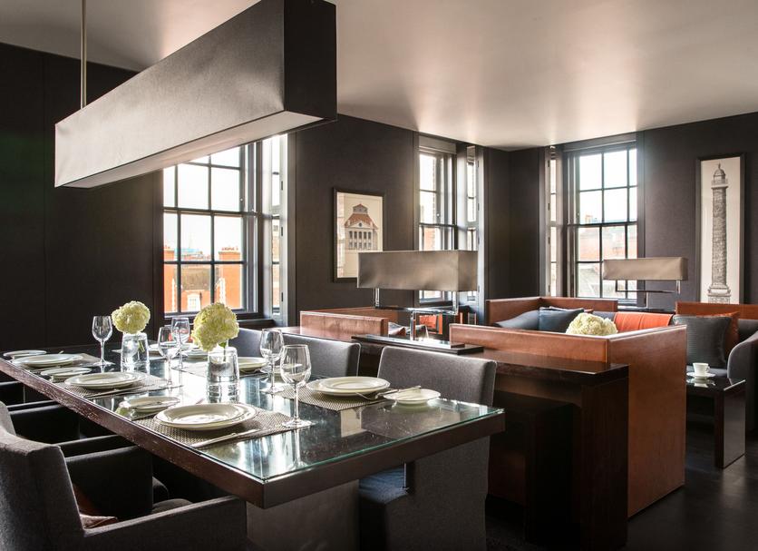 Dining room Photo