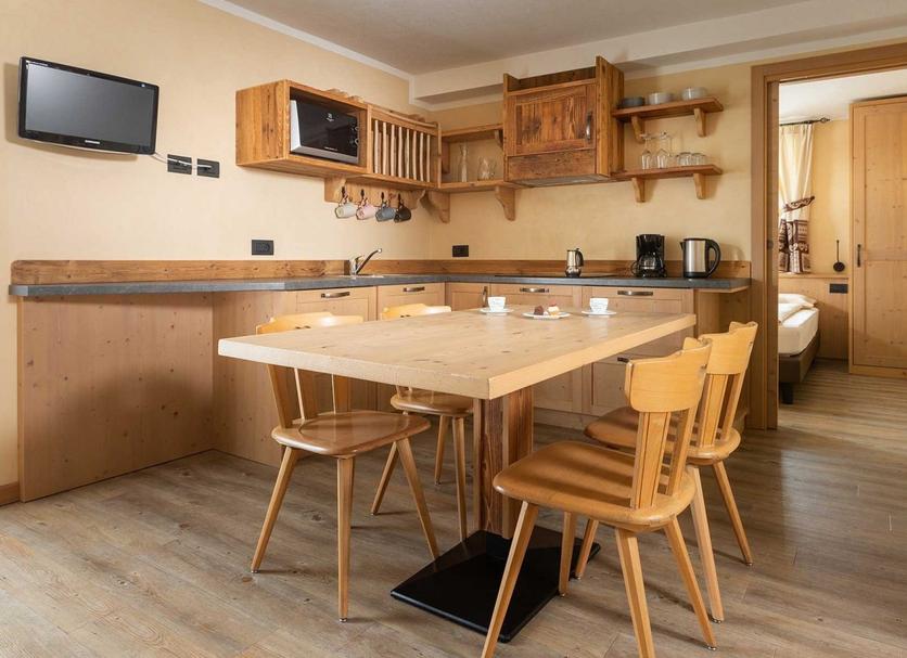 Dining room Photo