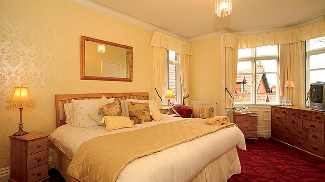 The Willows Hotel - Central Whitby