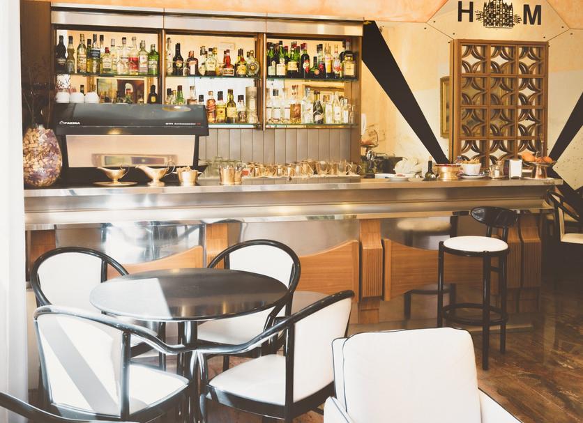 Bar Photo
