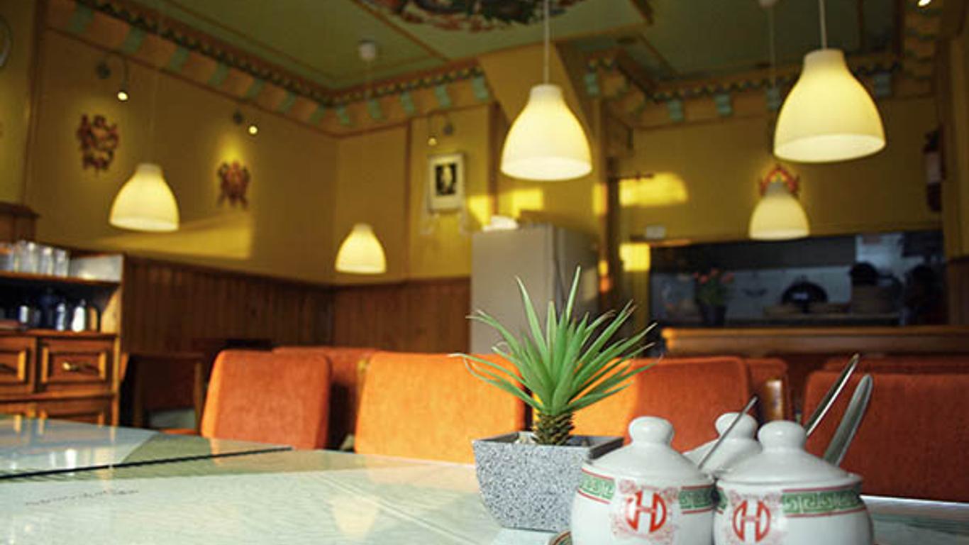 Dekeling Hotel