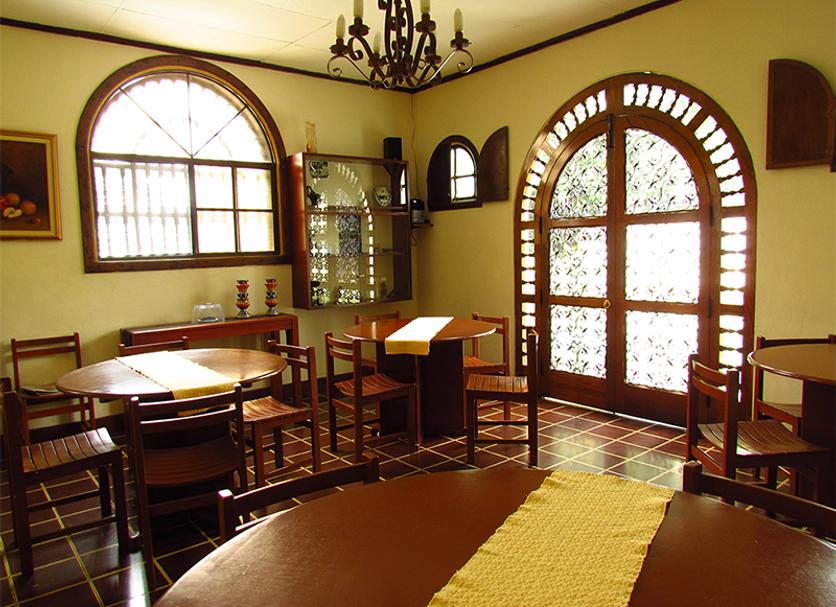 Dining room Photo
