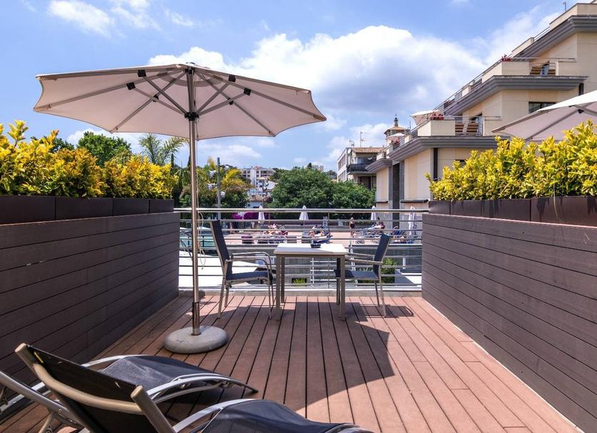 Balcony Photo