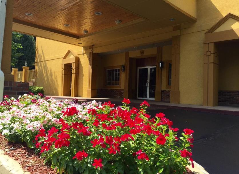Hotel entrance Photo